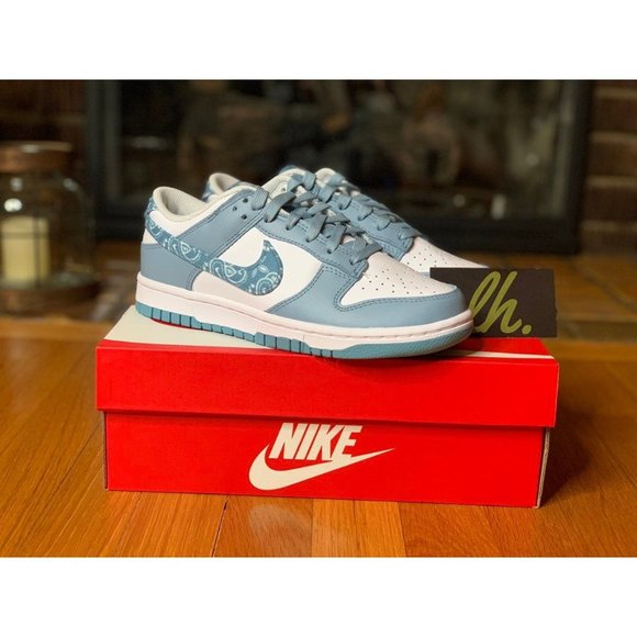 Sz 8.5 W Nike Dunk Low "Blue Paisley" - Picture 4 of 5